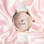 Rose goldene Schrift elegant Armbanduhr<br><div class="desc">Eine Hintergrundfarbe für den Farbverlauf in Rose. Fügen Sie einen Namen, ein Datum hinzu. Der Name wird mit einem handgeschriebenen Stilskript geschrieben.</div>