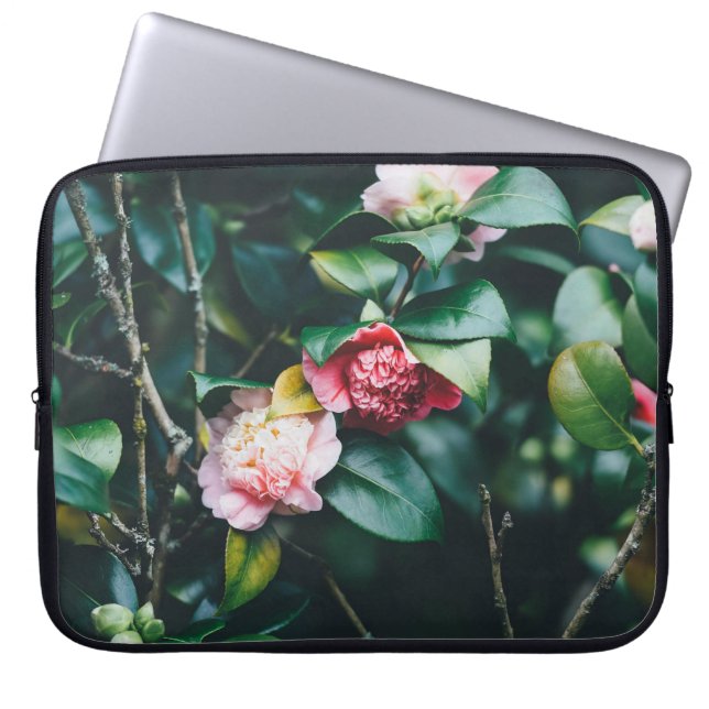 ROSE IM GARTEN LAPTOPSCHUTZHÜLLE (Vorderseite)