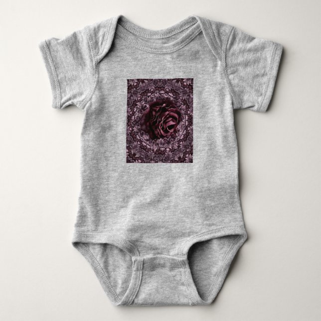 Rose Mandala Baby Strampler (Vorderseite)