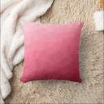 Rose rosa leuchtendes geometrisches Messemuster Kissen<br><div class="desc">Farbe des Jahres. Magenta rosa ombre Gefälle geometrische Maschenmuster. Dreieck geometrisches Mesh mit dunkelrosa Ober-Farbverlauf.</div>