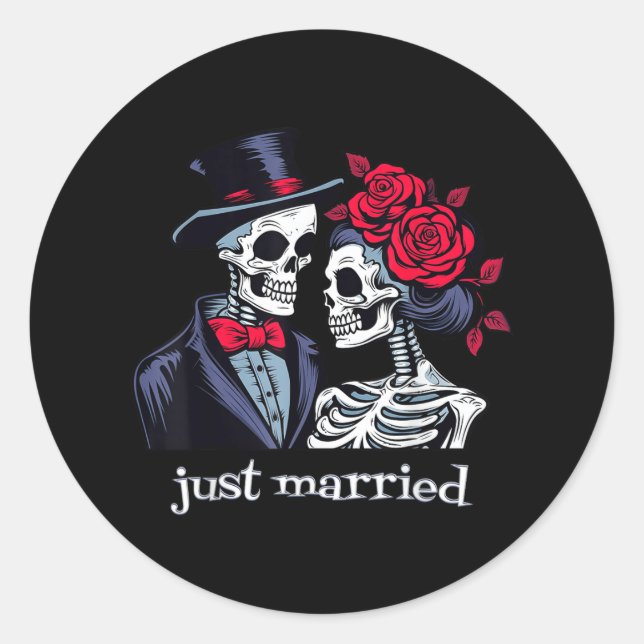 Rose Skeleton Bride & amp; Groom, nur verheiratet  Runder Aufkleber (Vorderseite)