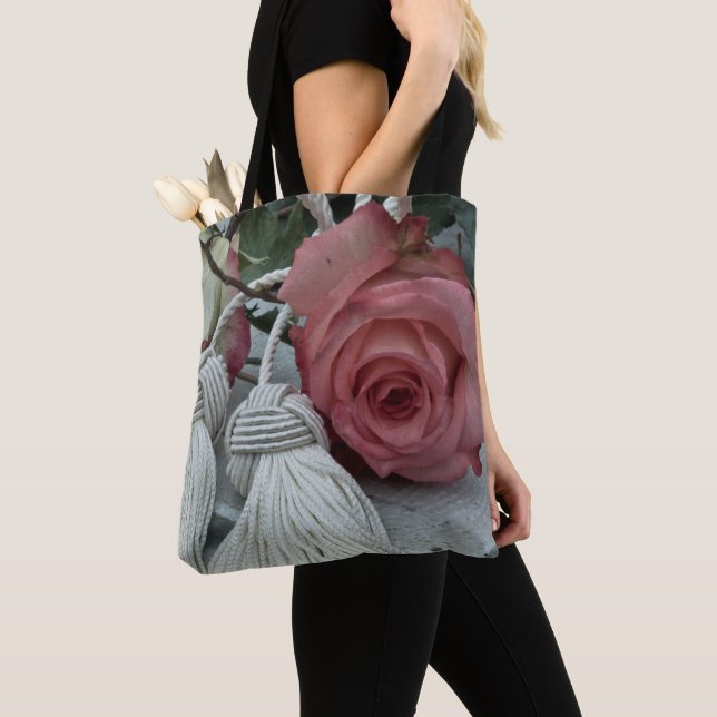 Rose und Geräte Tasche (Von Nahem)