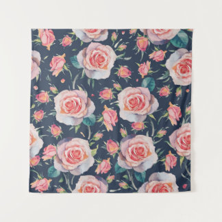 Rose und Rosenknospe: Blütenfrei. Wandteppich