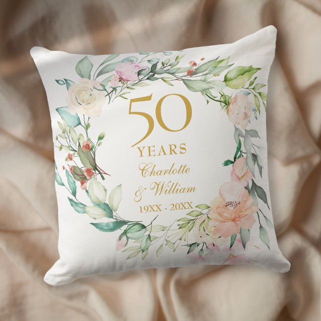 Rose zum 50. Jubiläum des Goldenen Hochzeitsstils  Kissen (50th Golden Wedding Anniversary Photo Roses Floral Throw Pillow)