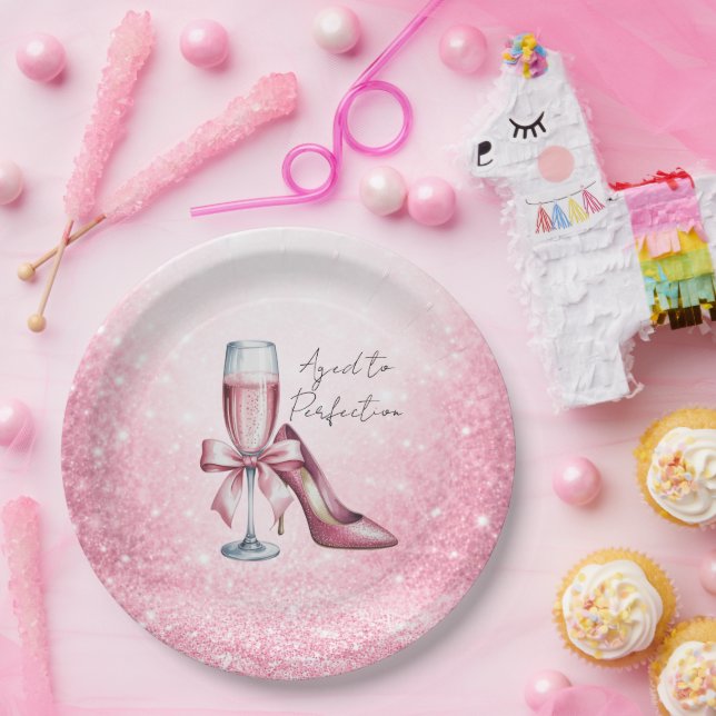 Roséglas Champagner gereift zu Perfektion Geburtst Pappteller (Party)