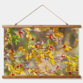 Rosehip Herbst Wandteppich Mit Holzrahmen