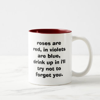 Rosen sind rot, in den Veilchen sind blau, Getränk Zweifarbige Tasse