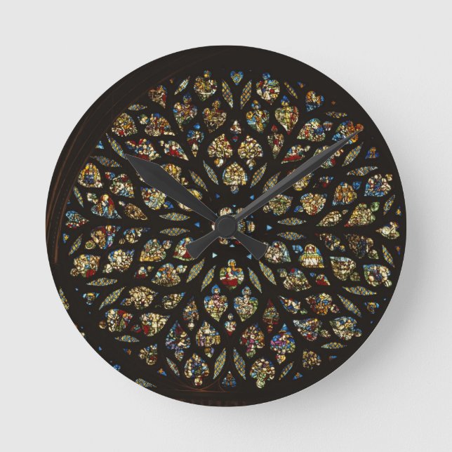 Rosenfenster über der Westtür, mit den Szenen Runde Wanduhr (Vorderseite)