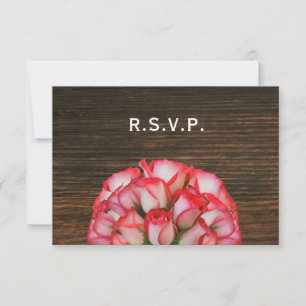 Roses roses et bois d'écorce Mariage rustique RSVP