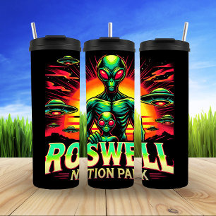 Roswells Alien Invasion Graphics Thermosbecher