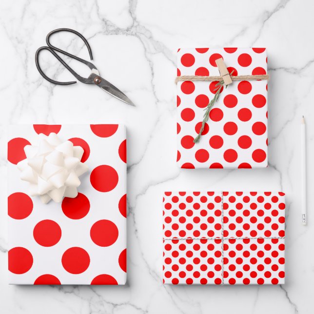 Rot auf weißen Polka Dots in verschiedenen Größen Geschenkpapier Set (Vorderseite)