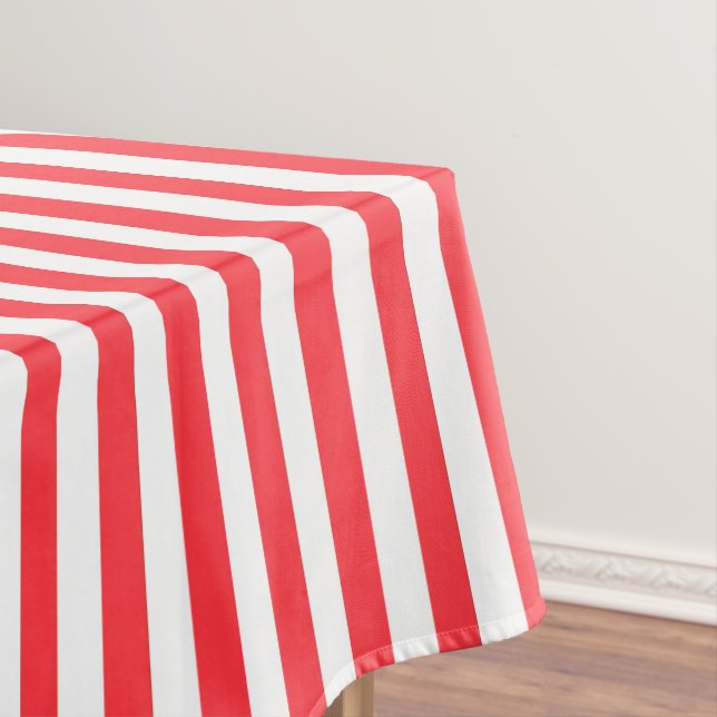 Rot gestreift tischdecke (Beispiel)