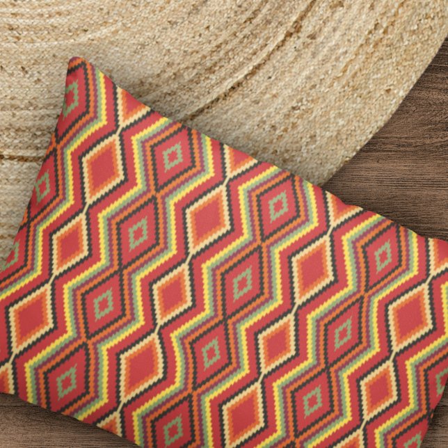 Rot-Grün-Orange-Gelb-Schwarz-Tribal-Art-Muster Kissenbezug (Von Creator hochgeladen)