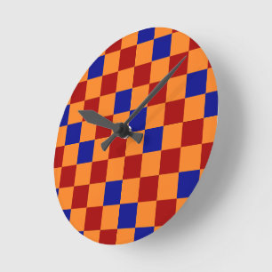 Rot Orange Blau Kariertes Musterdesign Runde Wanduhr