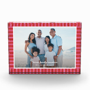 Rot rosa gestreifter Rahmen mit individuellem Text Fotoblock