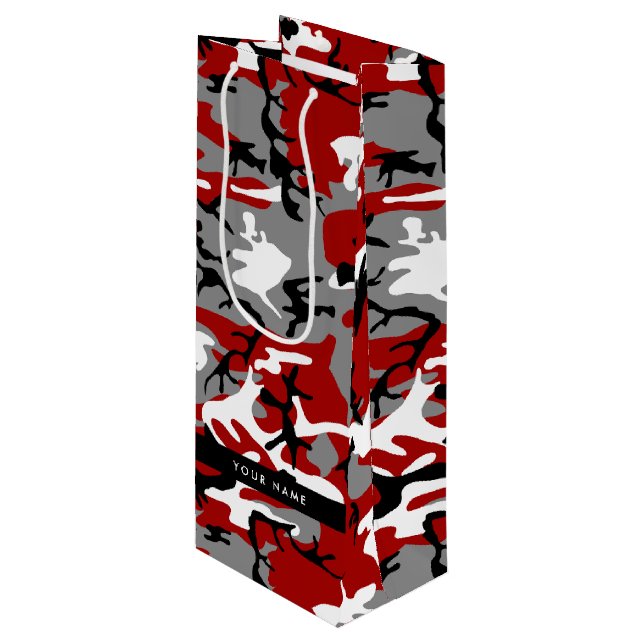 Rot und Gray Camouflage Ihr Name personalisieren Geschenktüte Für Weinflaschen (Vorderseite Schrägansicht)
