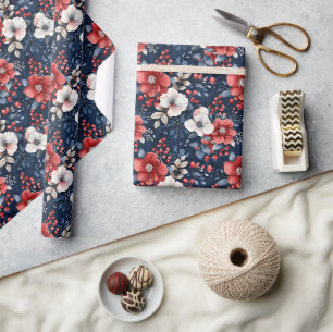 Rot-Weiß-Blumenmuster auf Deep Navy Geschenkpapier