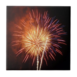 Rot, Weiß und Blau Feuerwerk I Patriotisch Fliese