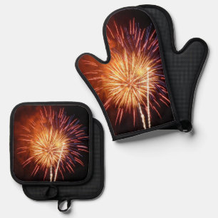 Rot, Weiß und Blau Feuerwerk I Patriotisch Ofenhandschuh & Topflappen-Set