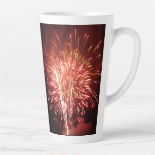 Rot, Weiß und Blau Feuerwerk II Patriotisch Milchtasse