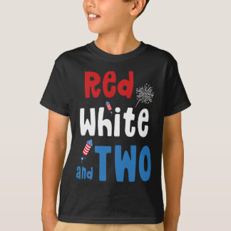 Rot Weiß Und Zwei Geburtstag 4. Juli Amerikanisch T-Shirt