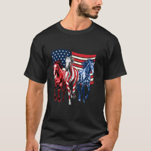 Rot Weiße Und Blaue Pferde Amerikanische Flagge 4. T-Shirt