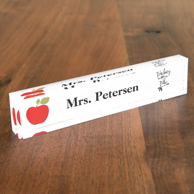 Rote Apfeltypografie-Drehbuch lustige Lehrerin Namensplakette (Seite)