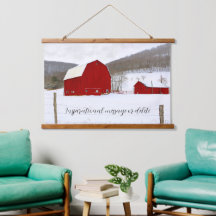Rote Bauernhöfe im Winter Wunderland