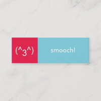 rote, blaue Smooch-Emoticons auf der Karte spiegel