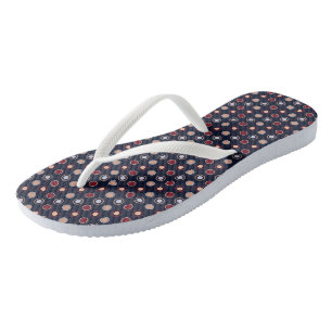 Rote, blaue und beige Punkte Flip Flops
