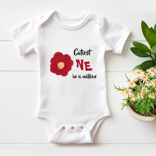Rote Blume Baby Strampler