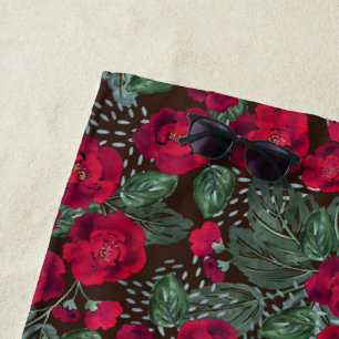 Rote Blume, Blumenmuster im Wasser. Strandtuch