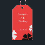 Rote Blumen danken Ihnen Geschenk-Umbauten, 2 mit Geschenkanhänger<br><div class="desc">Dieser 90. Geburtstags-Party-Geschenk-Umbau wird mit Schwarzweiss-Blumen auf einem hellen roten Hintergrund verziert. Einfach,  BEISPIEL-TEXT gerade besonders anzufertigen,  ZU ÄNDERN oder zu löschen. Seien Sie sicher,  Text auf Front und Rückseite zu ändern.  Alle Rechte vorbehalten © Alan 2015 u. Marcia Socolik.</div>