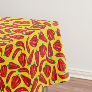Rote Chili Hot Peppers Gelber Hintergrund Tischdecke
