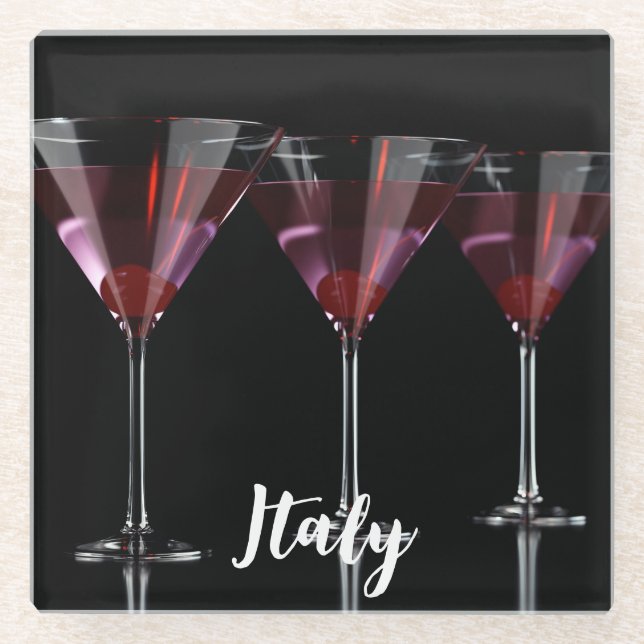 Rote Cocktails in Martini Glas mit Kirsche Glasuntersetzer (Vorderseite)