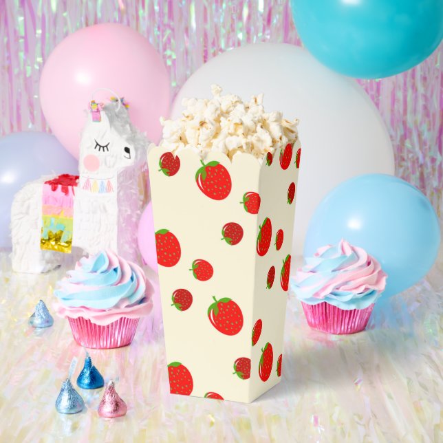 Rote Erdbeere auf Rosa Geschenkschachtel (Party)