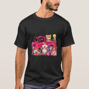 Rote Gnome Pink Truck Happy Valentines Day Gnome T-Shirt