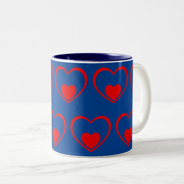 Rote Herzen dunkelblau Zweifarbige Tasse (VorderseiteRechts)