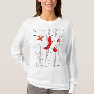 Rote Kardinäle in der Winterlandschaft der weiße T-Shirt