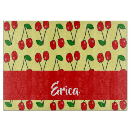 Rote Kirschen aus individuelle Name auf Gelb Schneidebrett