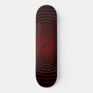 Rote Kreise - Ihre Farben / Buchstaben / Zahl hinz Skateboard
