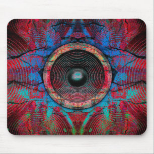 Rote Lautsprecher an einer knackigen Wand Mousepad