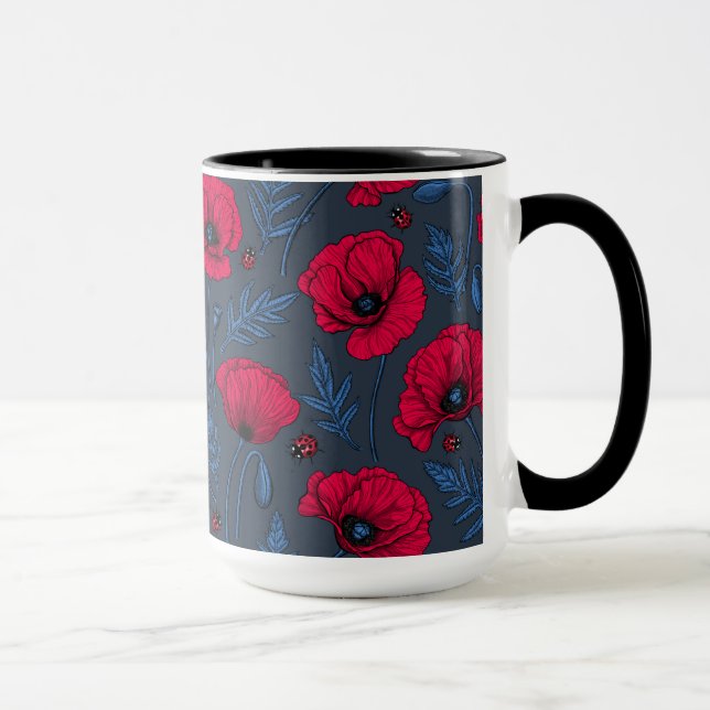 Rote Mohn und Ladybugs auf dunkelblau Tasse (Rechts)