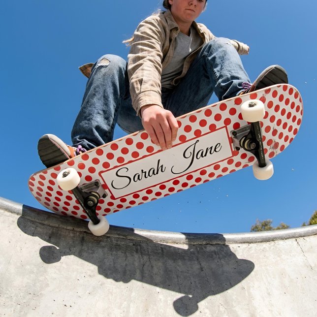Rote Polka-Punkte | Personalisierter Name Skateboard (Von Creator hochgeladen)
