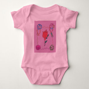 Rote Rose auf Rosa: Blumengrafik am Border Art Pri Baby Strampler