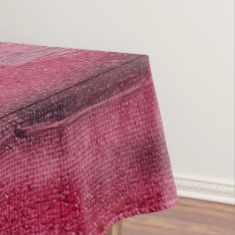 Rote Rose nah Tischdecke