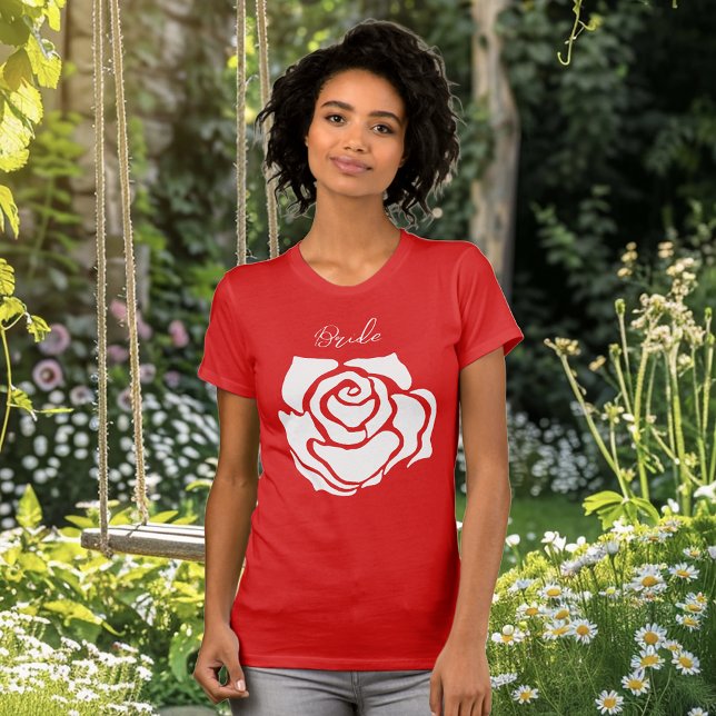 Rote Rose Staget Bachelorette T-Shirt (Von Creator hochgeladen)