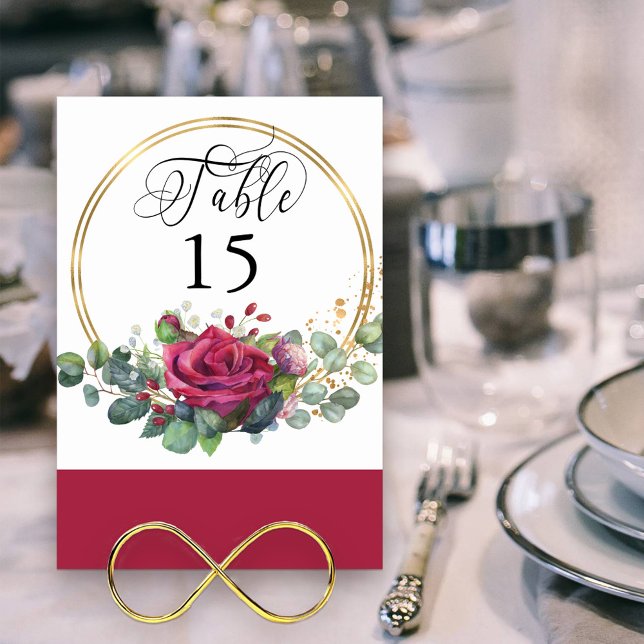 Rote Rose und Eukalyptus-Goldrahmen Tischnummer (Elegant Table Number set in a gold frame with red rose floral arrangement )