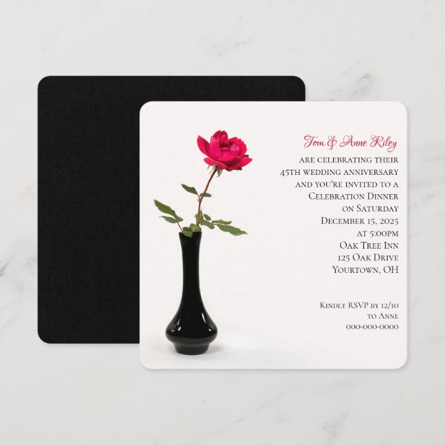 rote Rose von Singles zum Jubiläum der schwarzen V Einladung (Vorne/Hinten)