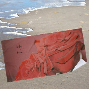 Rote Rosen wie Samt Strandtuch